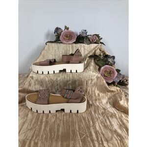 Minka Women Peach Pyramid Studs Lori Tan Leather Studded Sandals 9 Made In Italy